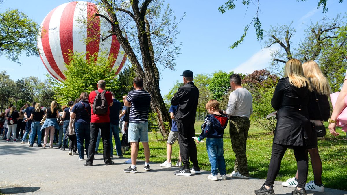 Óriási siker volt a városligeti hőlégballon első napja