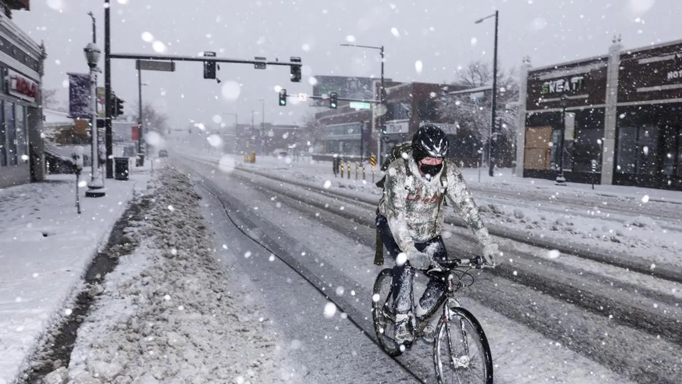 A kánikula után, 25 centis hóra ébredtek Denver lakói