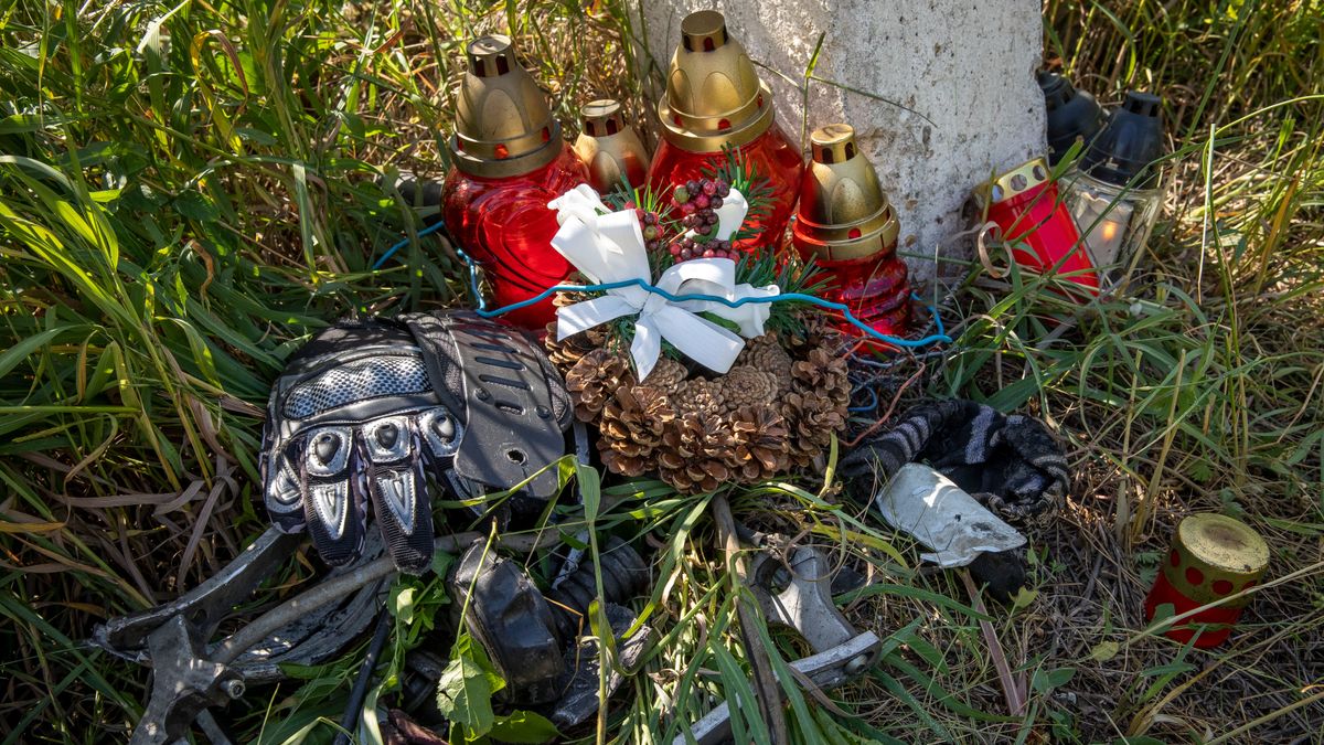 „Szia, motorozni mentem, majd jövök” - 15 éves motorost gázolt halálra a vonat