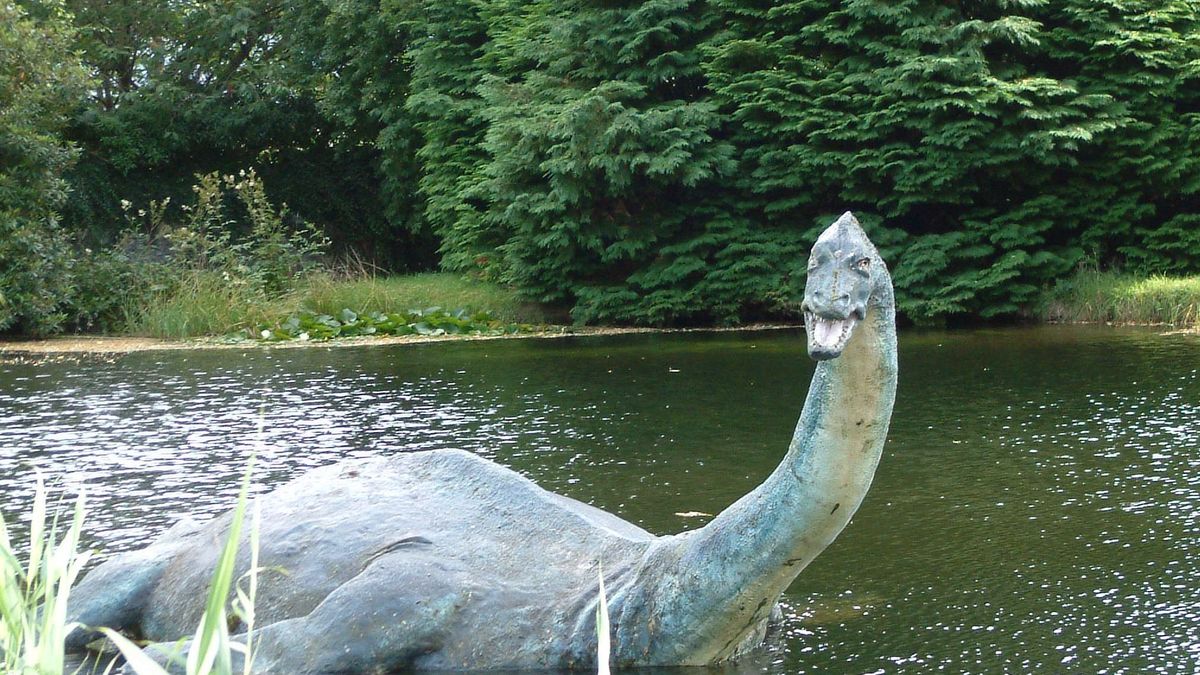 Újra lencsevégre kaphatták a Loch Ness-i szörnyet