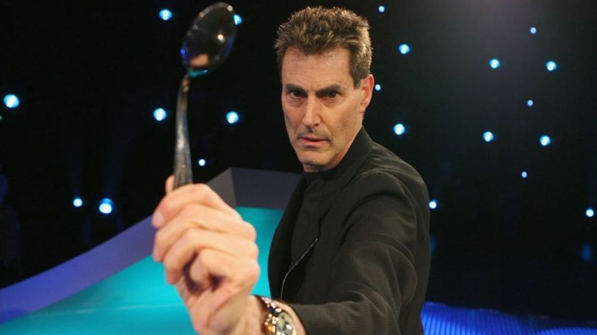 Elárulta Uri Geller, léteznek-e földönkívüliek