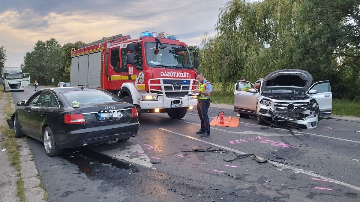 Borzalmas baleset történt Vecsésnél: 3 gyerek is megsérült