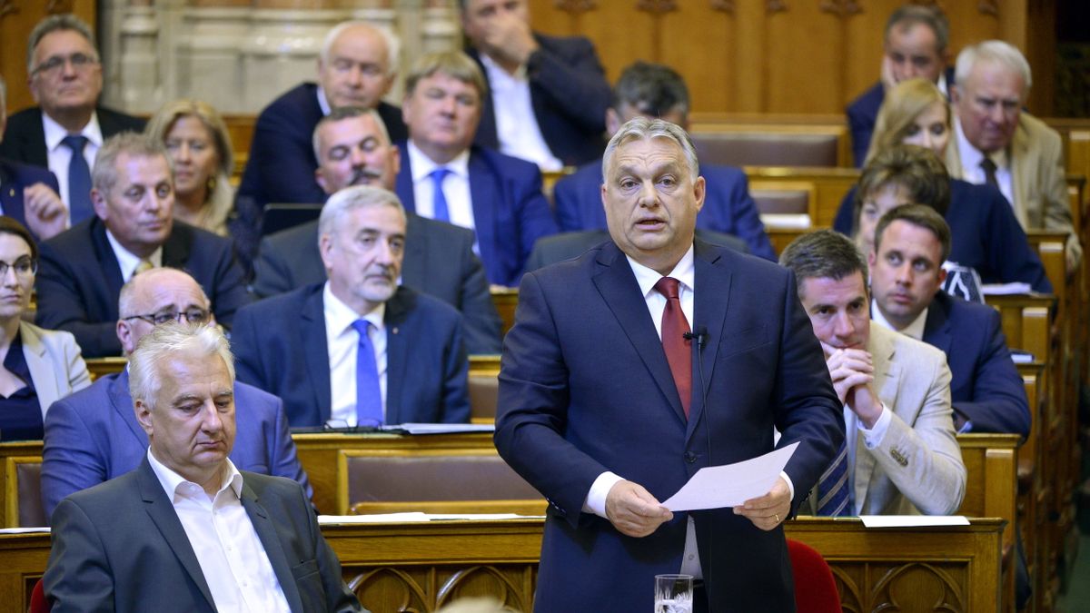 Orbán Viktor megint felmosta a padlót a baloldallal