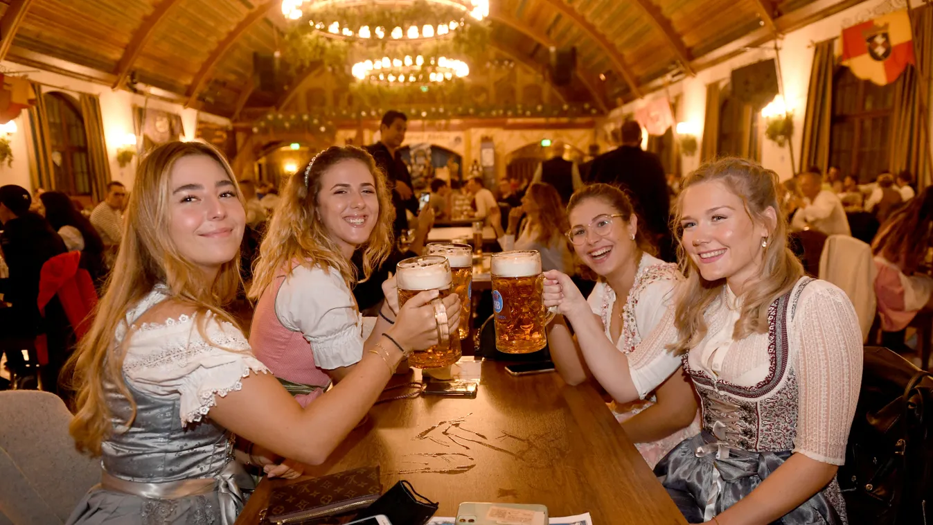 Végre megtartják az Oktoberfestet, de a sörárak is az égig emelkednek
