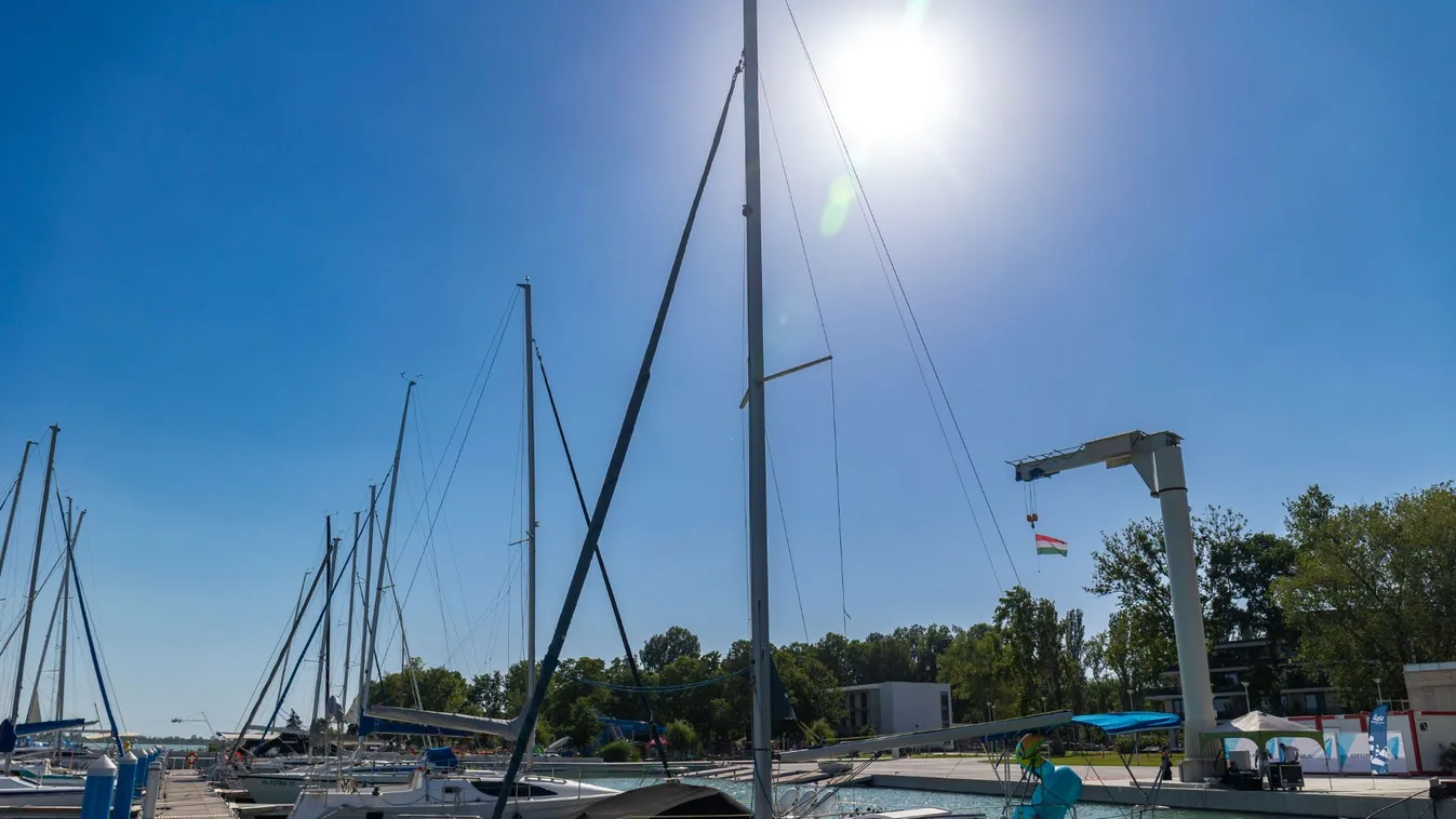Megépült a Balaton legkorszerűbb kikötője
