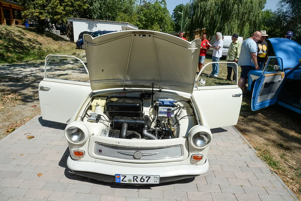 Trabant-Warburg találkozó