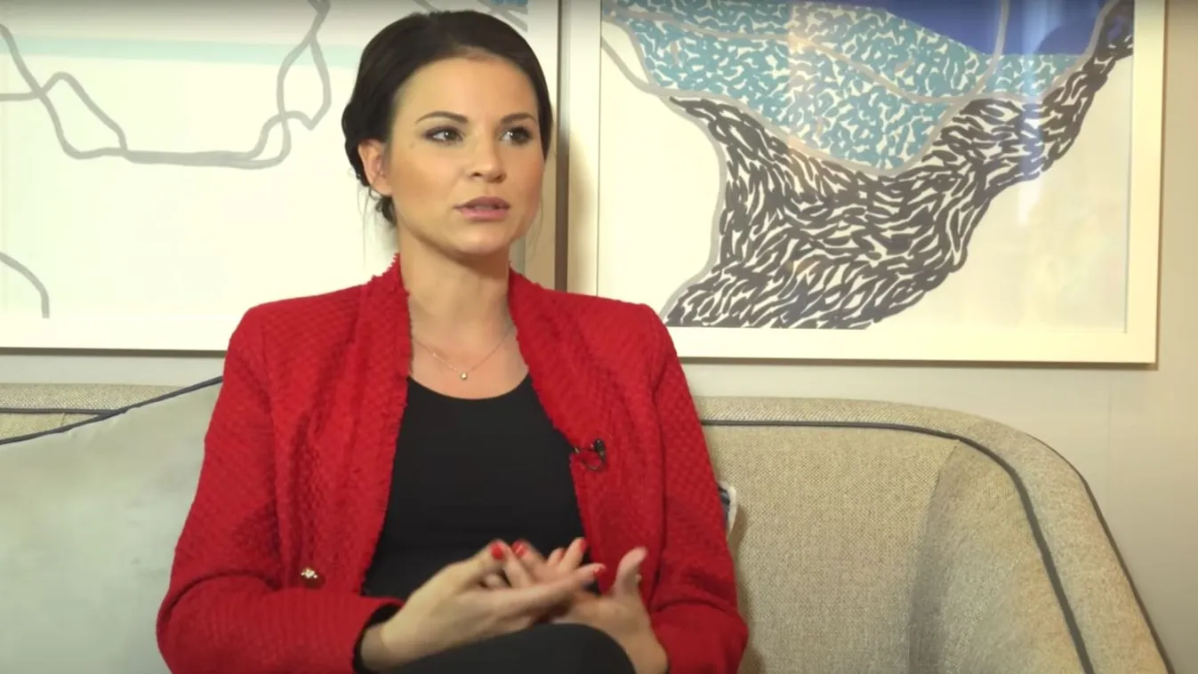 Most jelentkezett Nádai Anikó, bármelyik pillanatban beindulhat a szülés