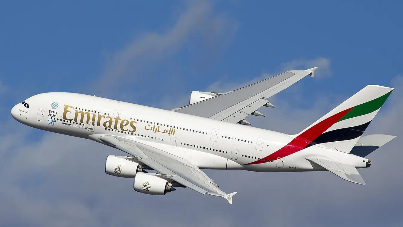 Hatalmas lyukkal az oldalán repült 14 órán keresztül egy Emirates gép