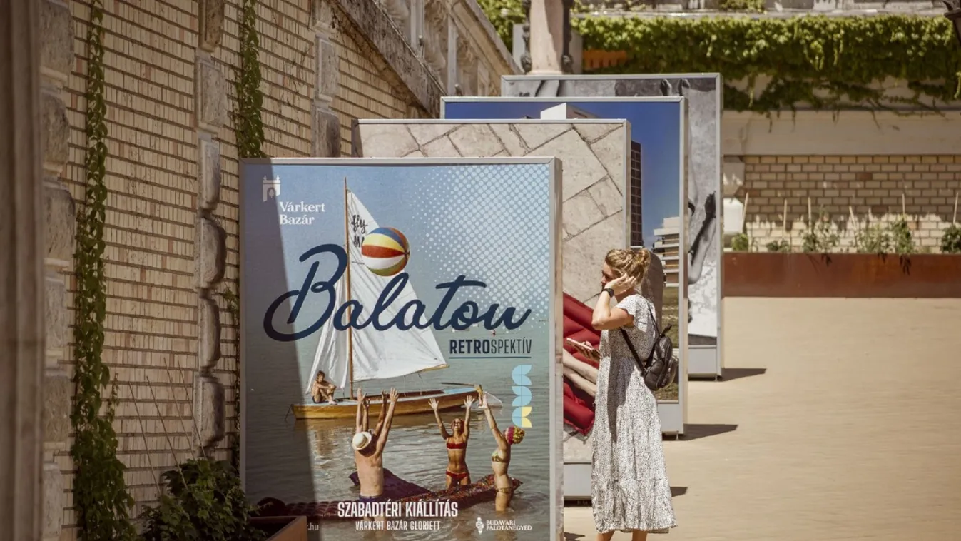A kék-piros vászonmatractól a csúcsos melltartókig - Retro Balaton kiállítás kilátással
