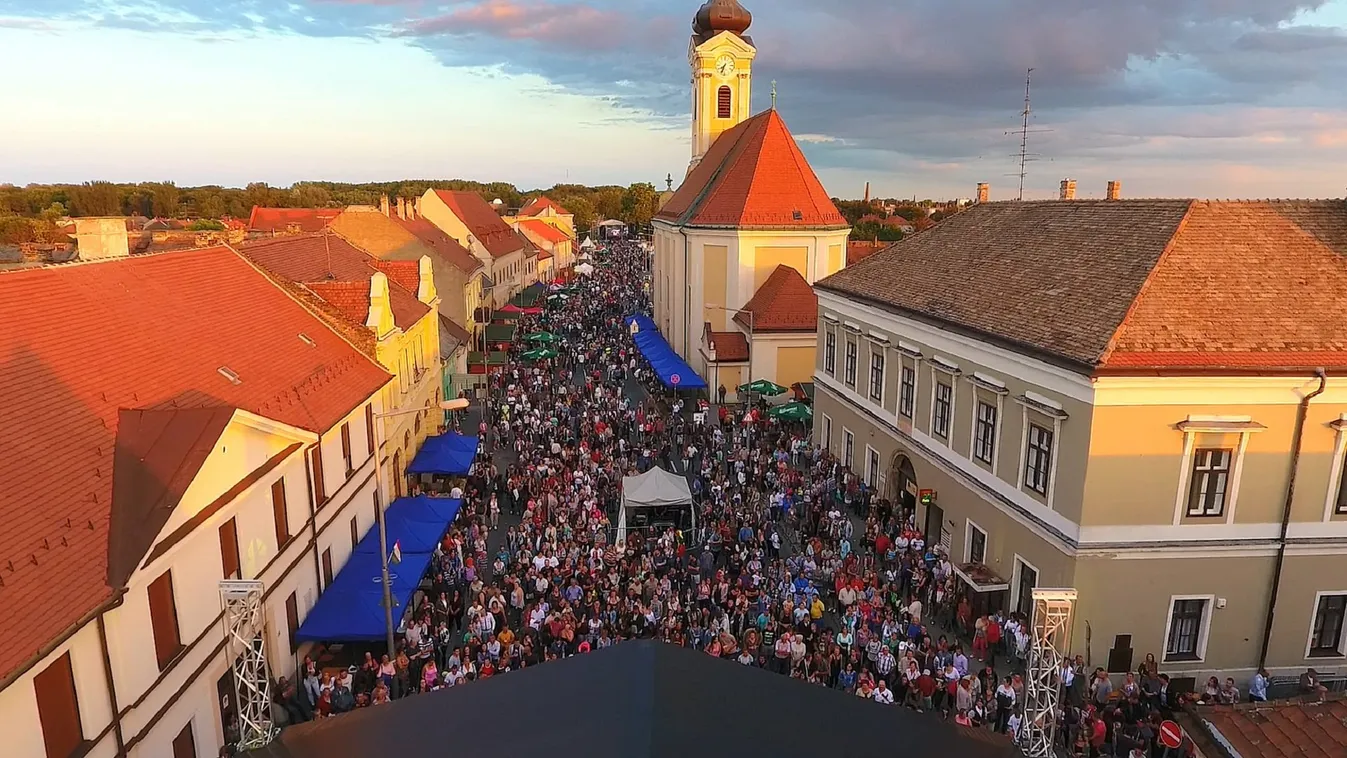 A Szigetköz legnagyobb halászlevével indít ez a hétvégi összművészeti fesztivál