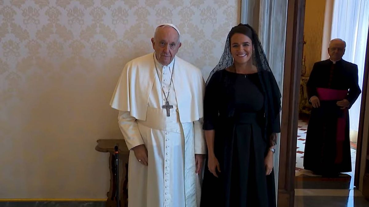 Ferenc pápa, Novák Katalin, Vatikán 2022. augusztus, Facebook-videó