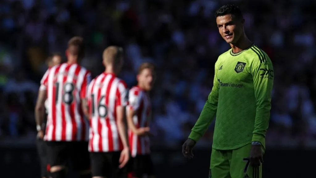 Cristiano Ronaldo már sárgában - d még a Manchester United szokatlan idegenbeli mezében