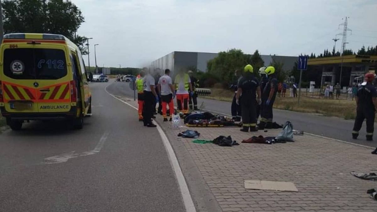 Tucatnyi mentő a helyszínen, 16 sérültet látnak el az üllői balesetben