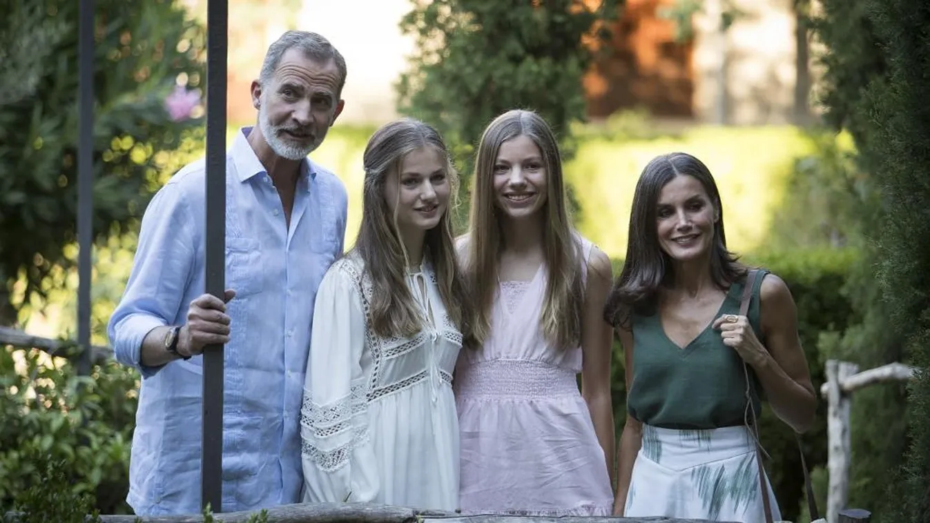 Felbolydult a város: itt nyaral a spanyol királyi család