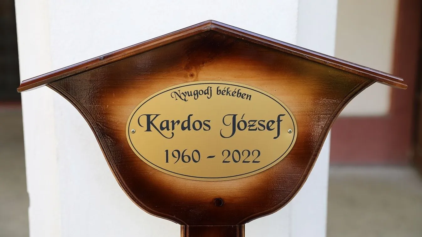 Itt vannak az első fotók, eltemették a magyar válogatott legendáját