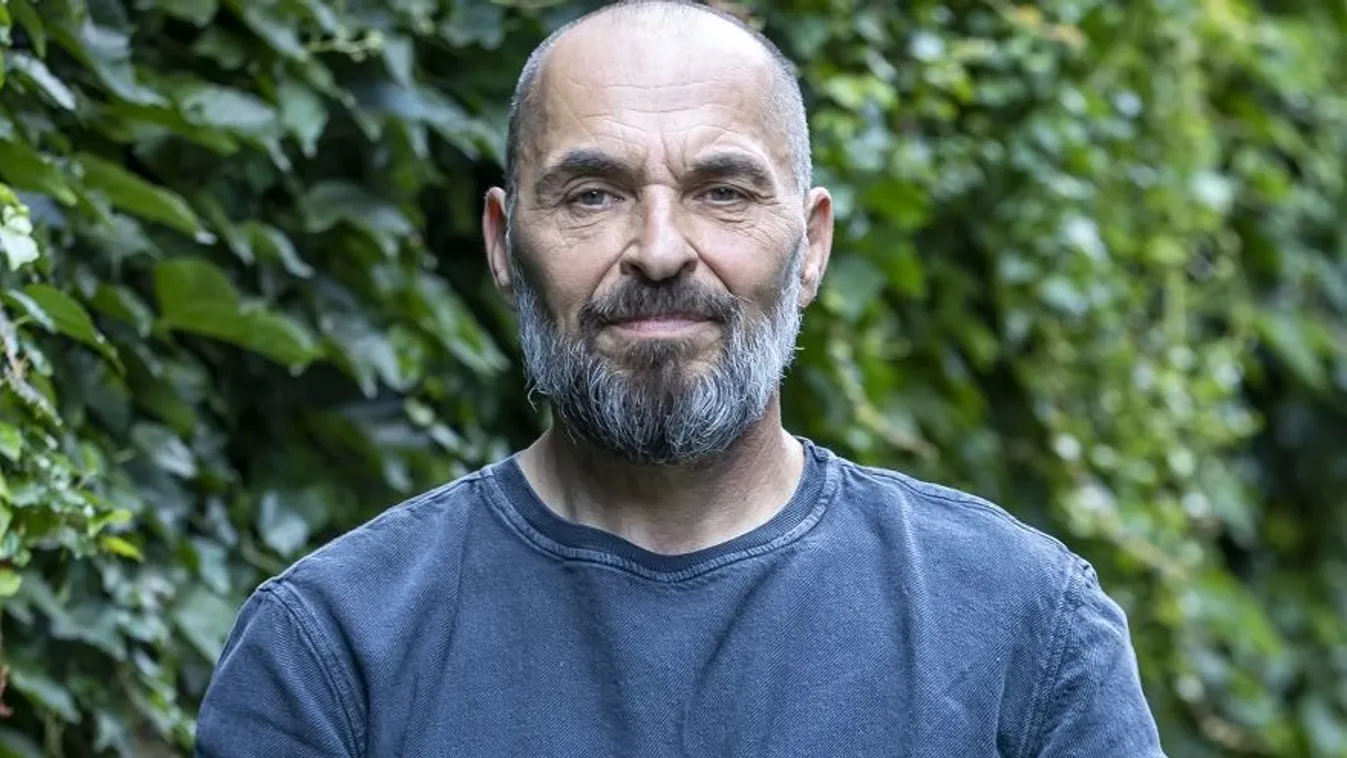 Palik László rájött, hogy tud segíteni az Ukrajnából menekülőknek