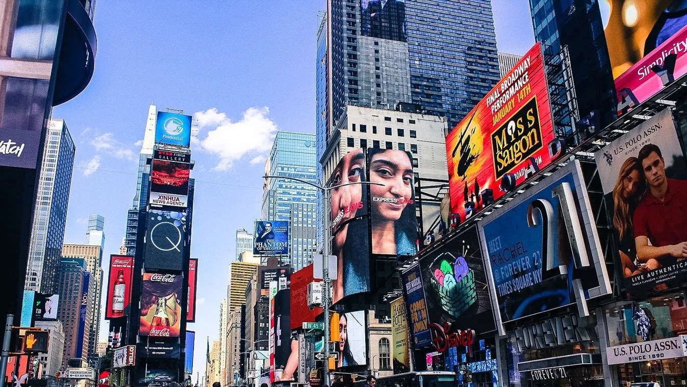35 év után leveszik a műsorról Az Operaház fantomját a Broadway-en