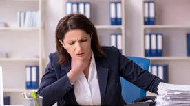 Reflux miatt is lehet gombócérzés a torokban