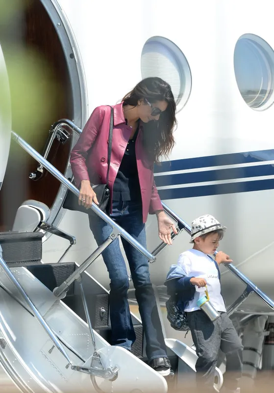 EXCLUSIVE: George Clooney and Amal Clooney Arrive to Los Angeles With Family Aboard a Private Jet.