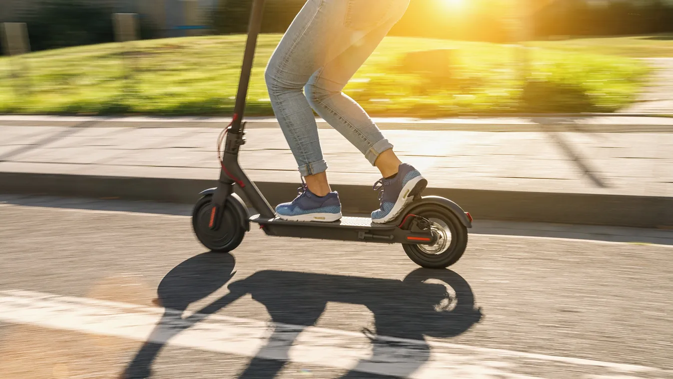 Kapja fel mindenki a rollert! Felvonulás lesz az energiatakarékosság jegyében