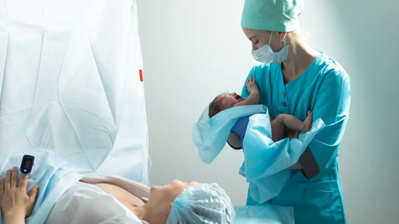 Csak a hazamenős ruhát kellett bevinni a TritonLife kórházba