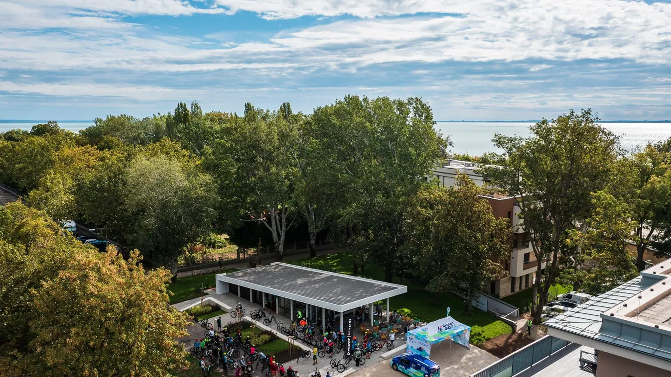Vadonatúj kerékpáros központ várja a túrázókat Balatonfüreden