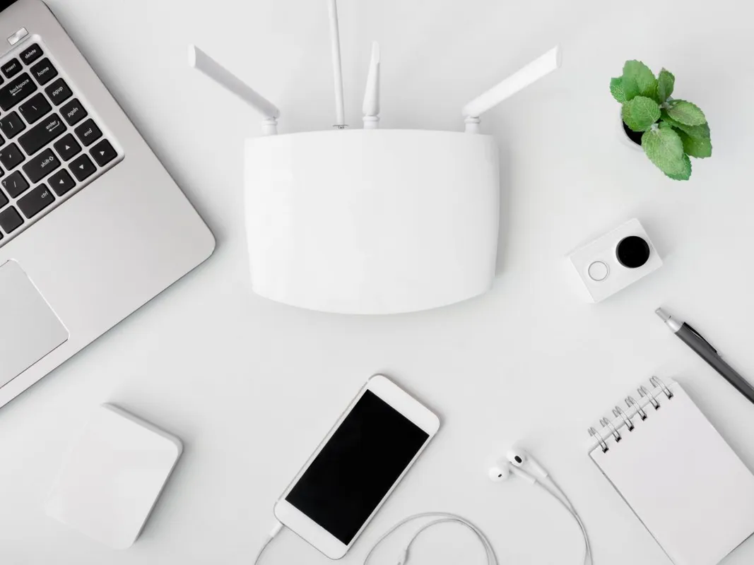 telefon, modem, laptop, áram, rezsi