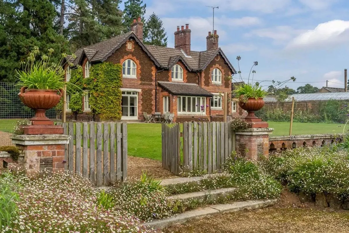 HM Queen Elizabeth II is now offering a rental house on Airbnb