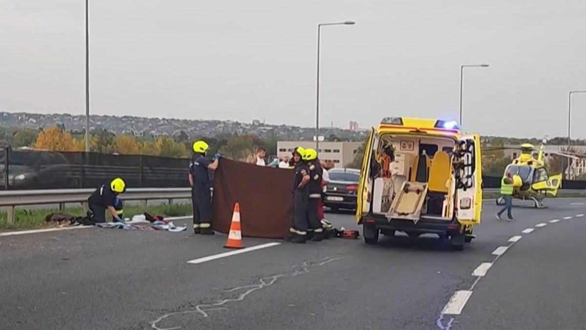 Horrorbaleset történt az M6-oson, leszakadt egy motoros lába