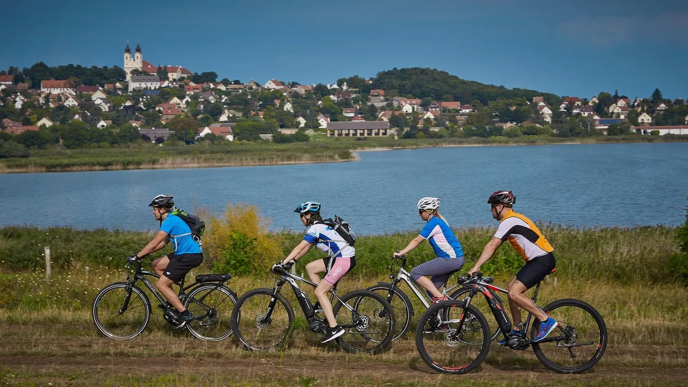 Hétvégétől ismét felpezsdül a Balaton, ahol fesztiválokkal és kulináris élményekkel várnak