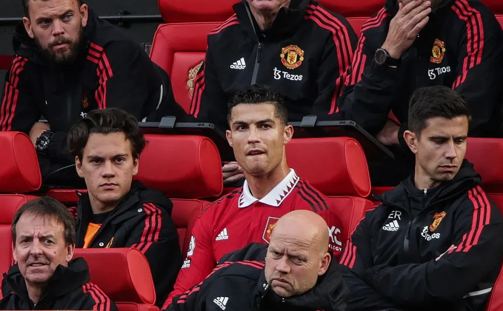 Csak azért nem végig a kispadot koptatta Ronaldo, mert a lefújás előtt színpadiasan az öltözőbe vonult