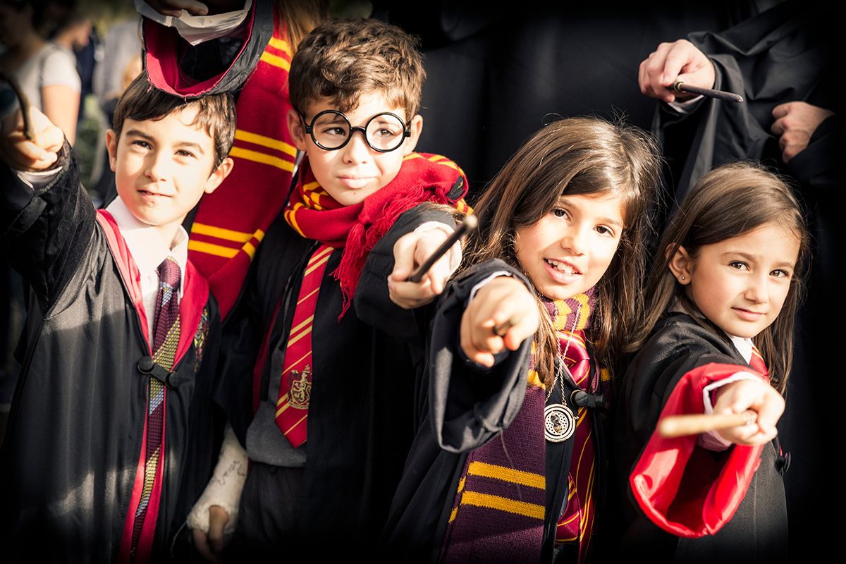 Lucca,,Italy,,03/11/2018:,Children,Disguised,As,Harry,Potter,During,The