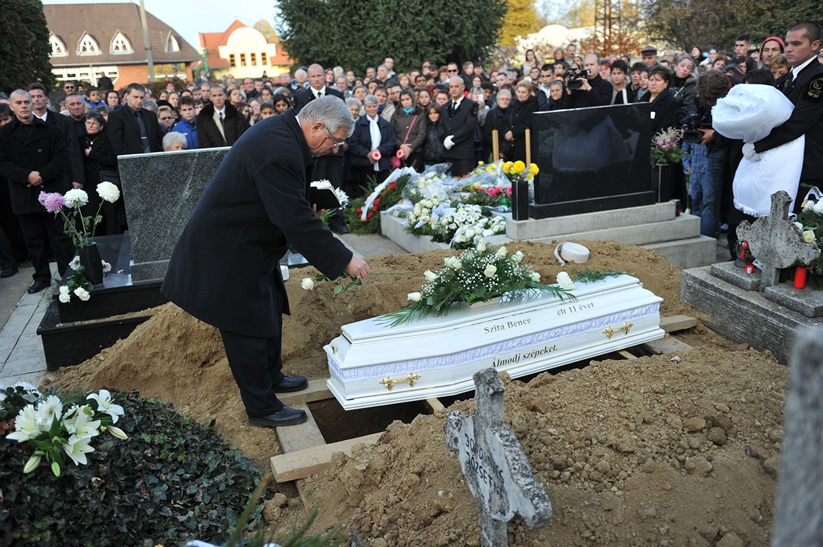 Szita Bence temetése