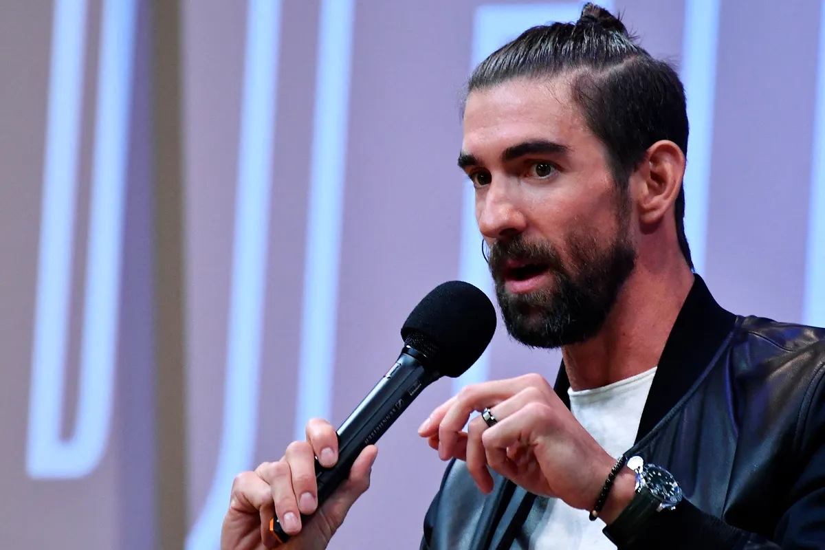 Kós Hubert edzője támogatja Michael Phelps úszóháborúját