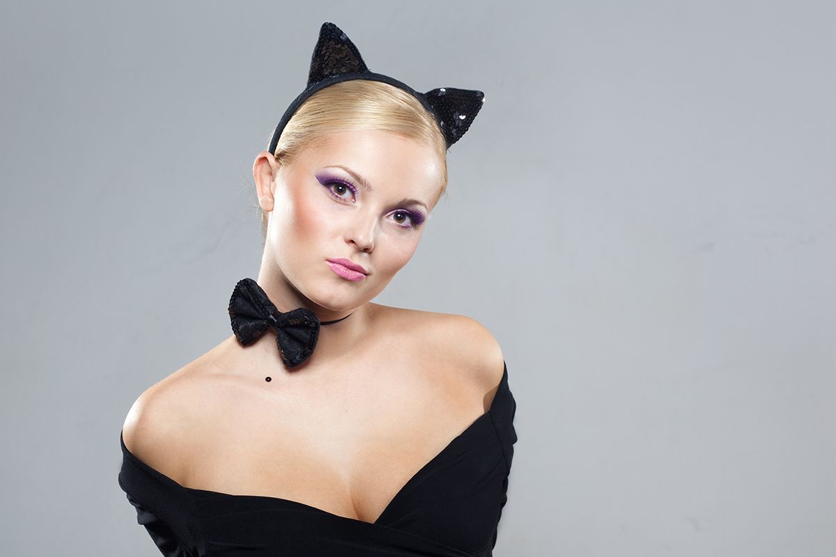 Beautiful,Girl,In,The,Image,Of,A,Cat,,Studio,Portrait