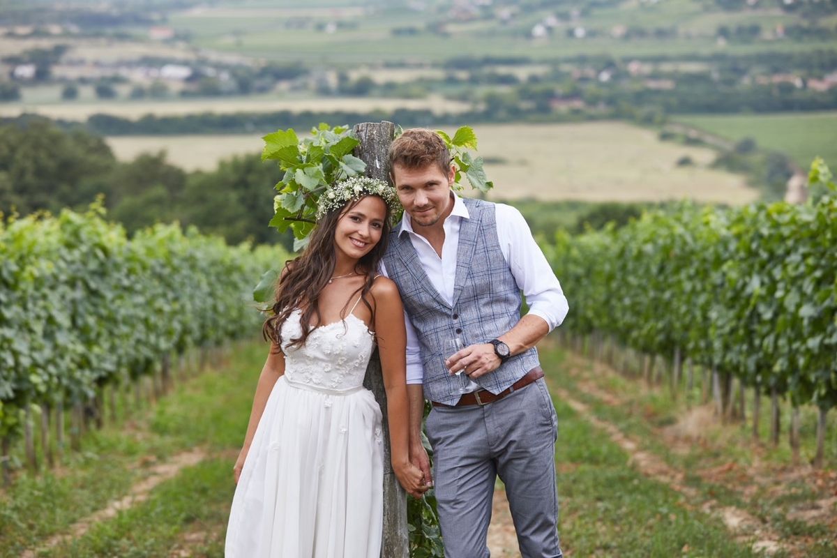 Bánovits Vivianne és Orth Péter két éve az esküvőjén