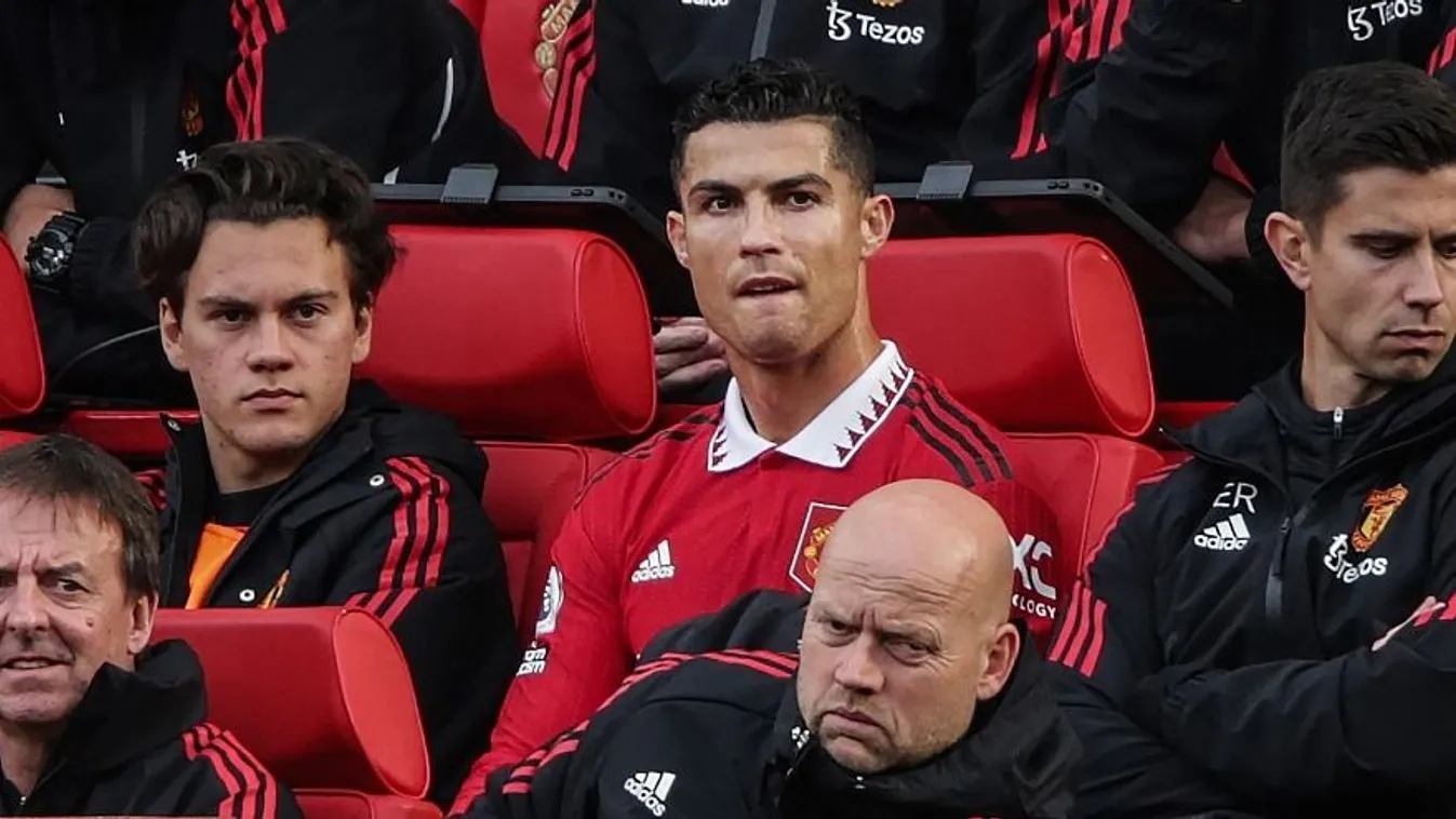 Óriásplakáton üzen a United Ronaldo jövőjéről