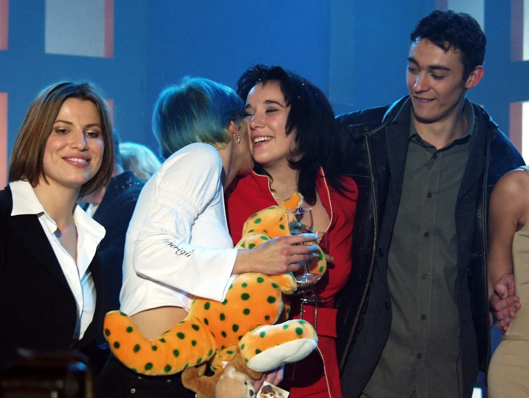 Tara, Évi, Andi, Szabi