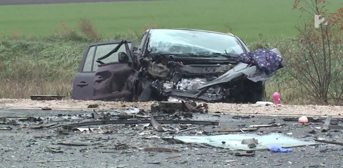 Szörnyű tragédia történt a 4-es főúton