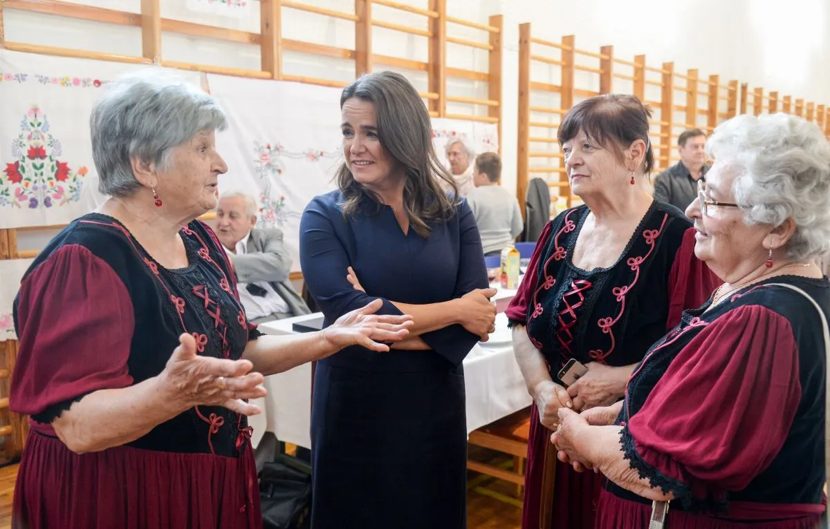 Novák Katalin Ágasegyházán