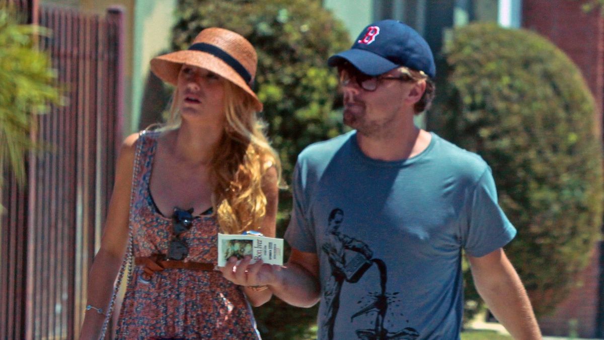 EXCLUSIVE: Exclusive - Leonardo Dicaprio and Blake Lively Step Out in LA