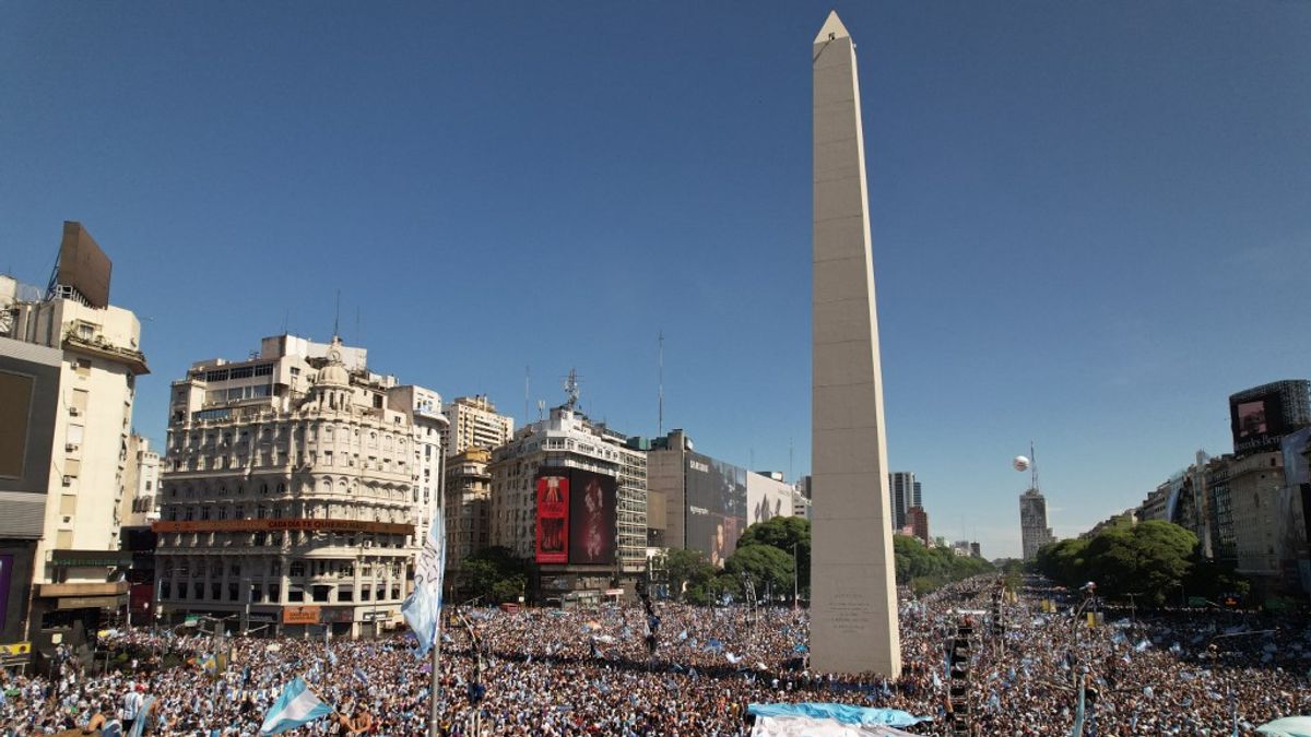 Videón a katarzis, így reagálták az utcán Argentínában a győztes pillanatra