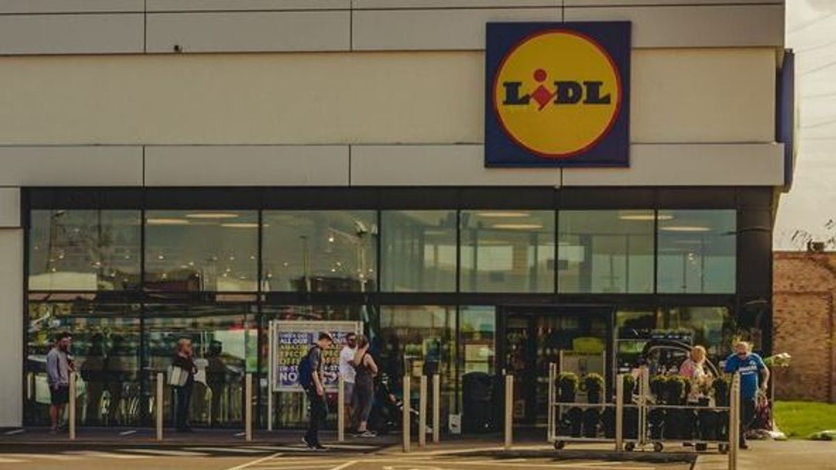 Halálra rémültek a Lidl vásárlói, köztük gyerekek: fedezékbe kellett vonulniuk