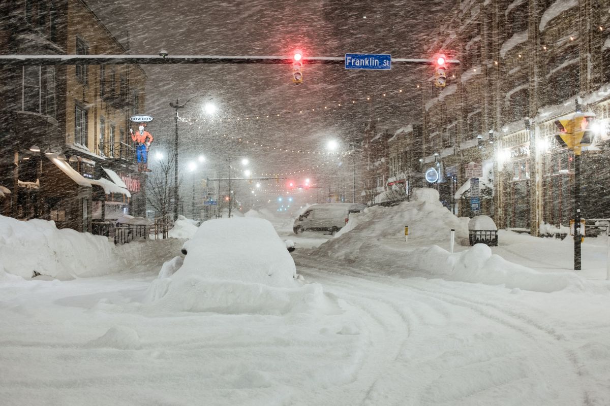 Buffalo, New York hóvihar, hó, 2022. december, AFP