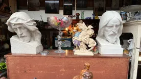 Másfél millió egy Jézus-szobor a pesti bolhapiacon