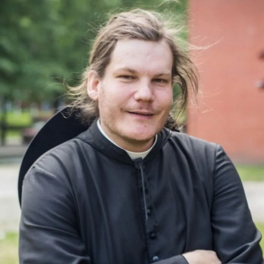 Huszti Zoltán atya