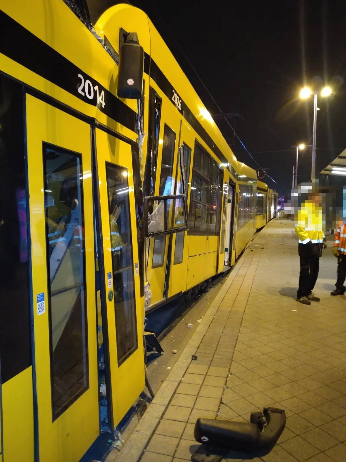 villamosbaleset, Boráros tér, 2022. december 19., Fotó: Bors