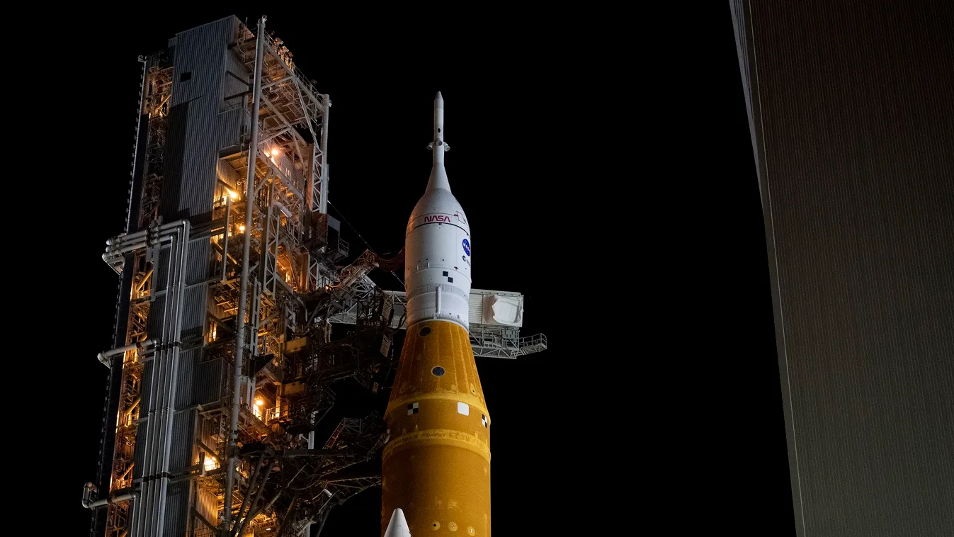 Sikeresen, a tervezettnek megfelelően Földet ért a NASA űrkapszulája