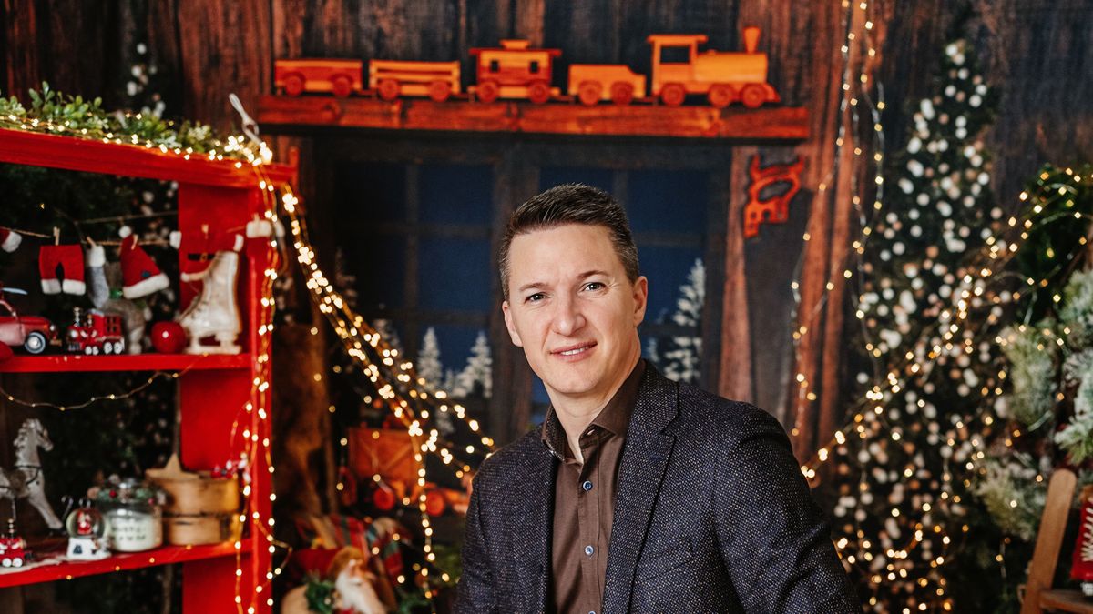 Karácsonykor is dolgozik Gájer Bálint