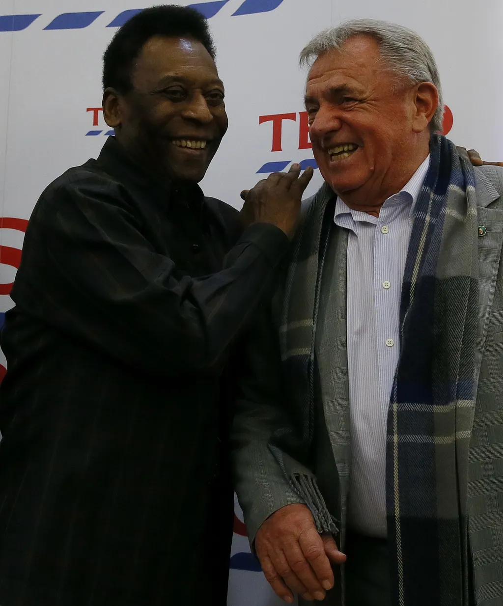 Pelé, Mészöly Kálmán